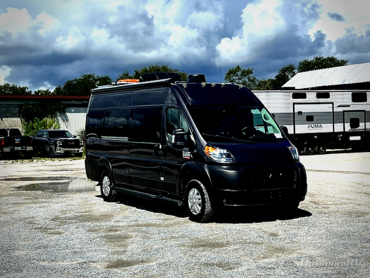 2022 Thor Tellaro 20K RV Photo 1