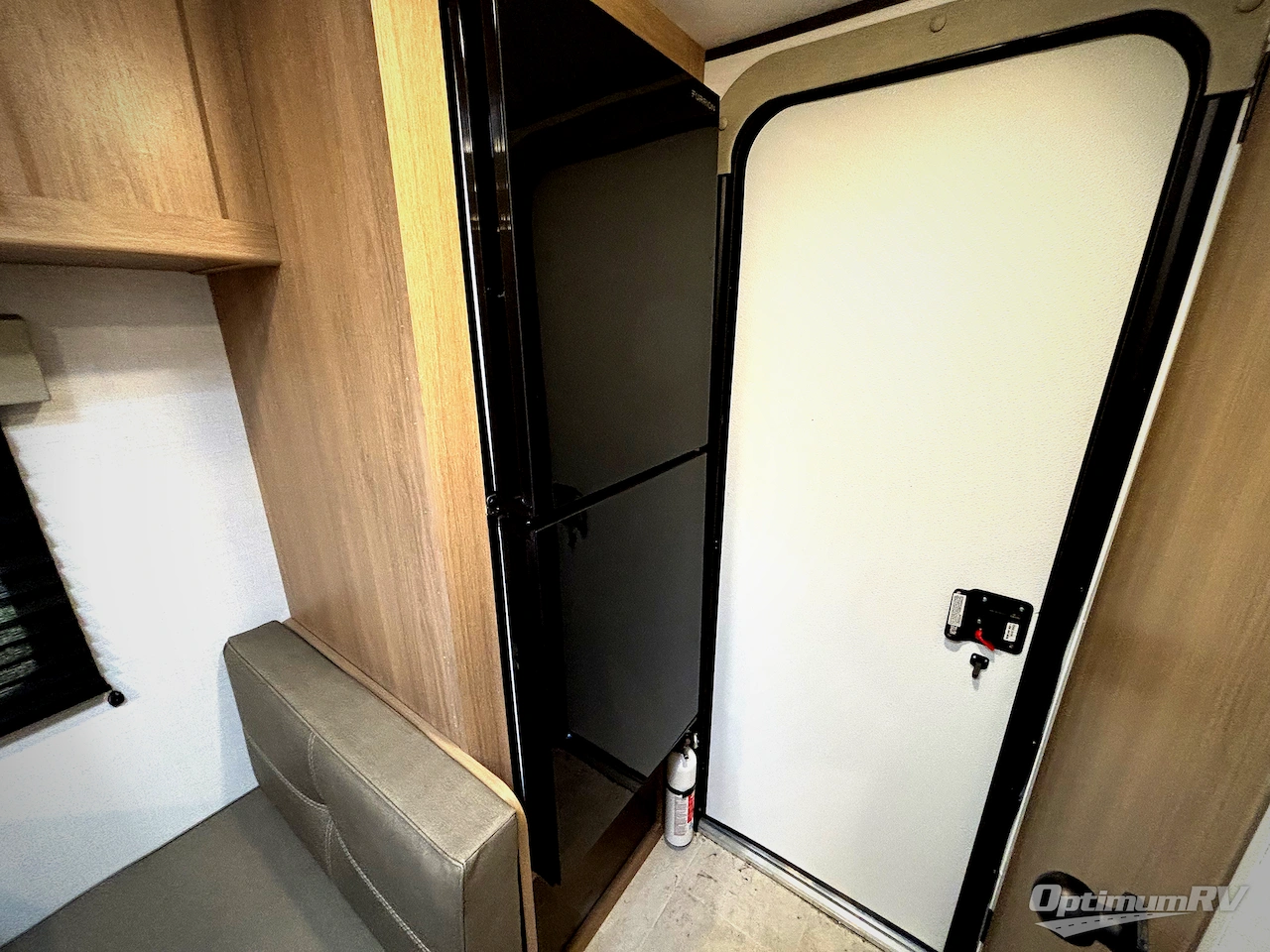 2026 Dutchmen Aspen Trail Mini 13FB Photo 12