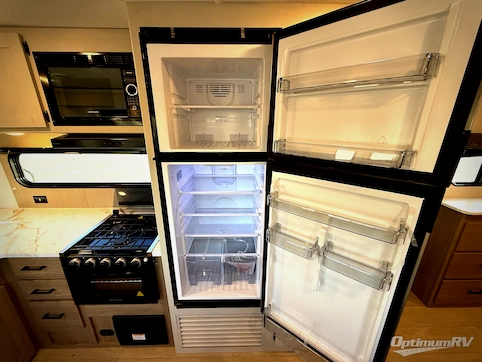 2026 Dutchmen Aspen Trail 38DS RV Photo 4