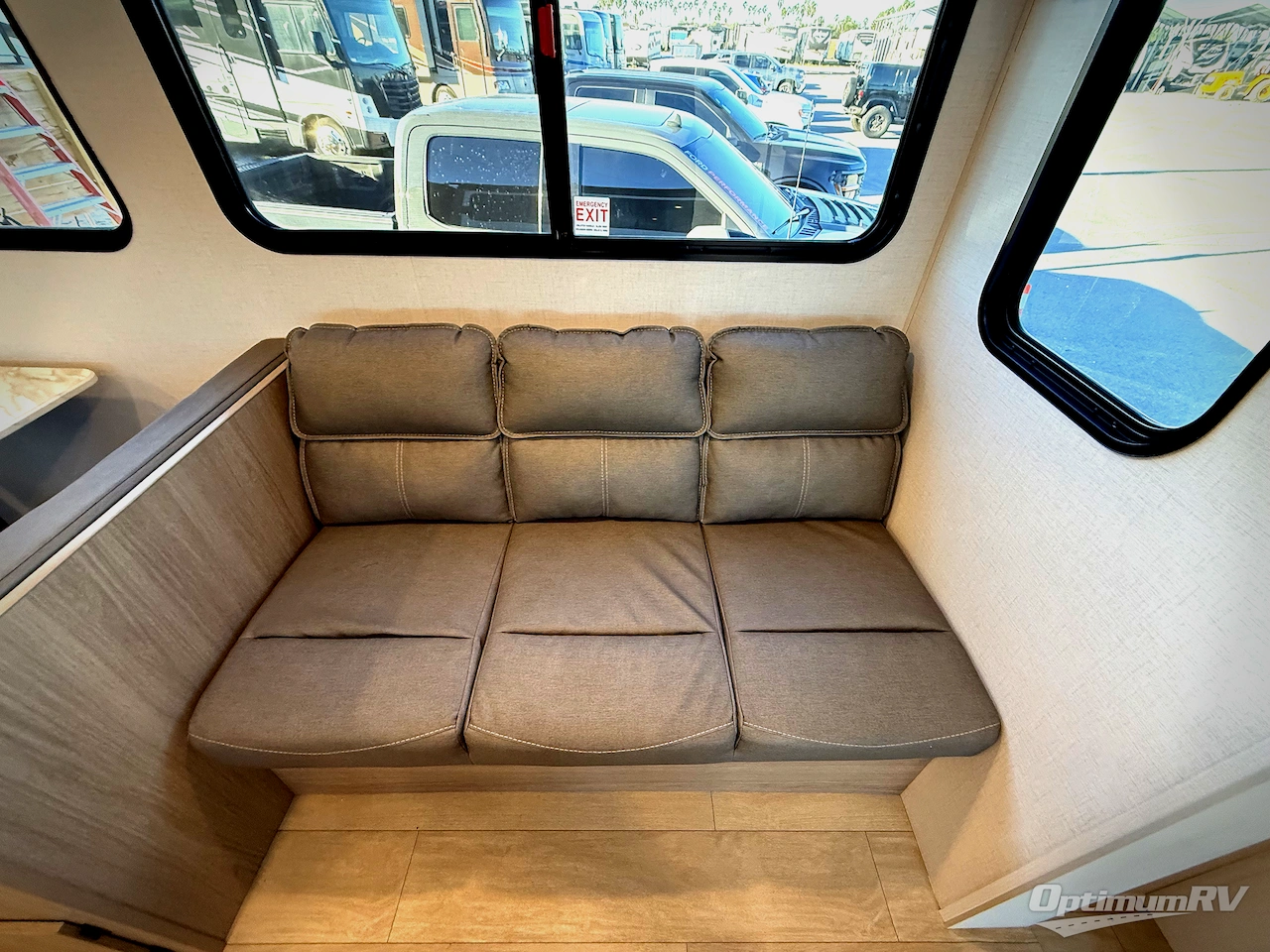 2026 Dutchmen Aspen Trail 38DS Photo 5