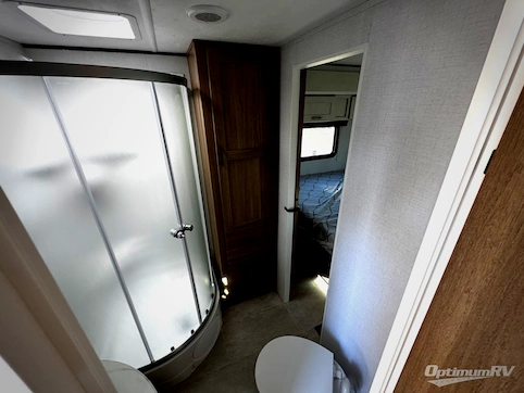 2026 Dutchmen Aspen Trail 38DS RV Photo 4