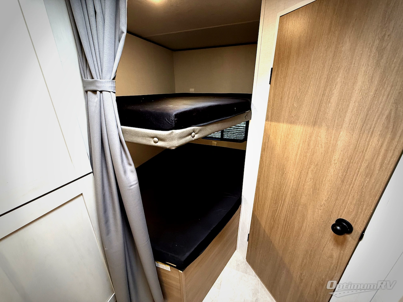 2026 Dutchmen Aspen Trail LE 26BH Photo 12