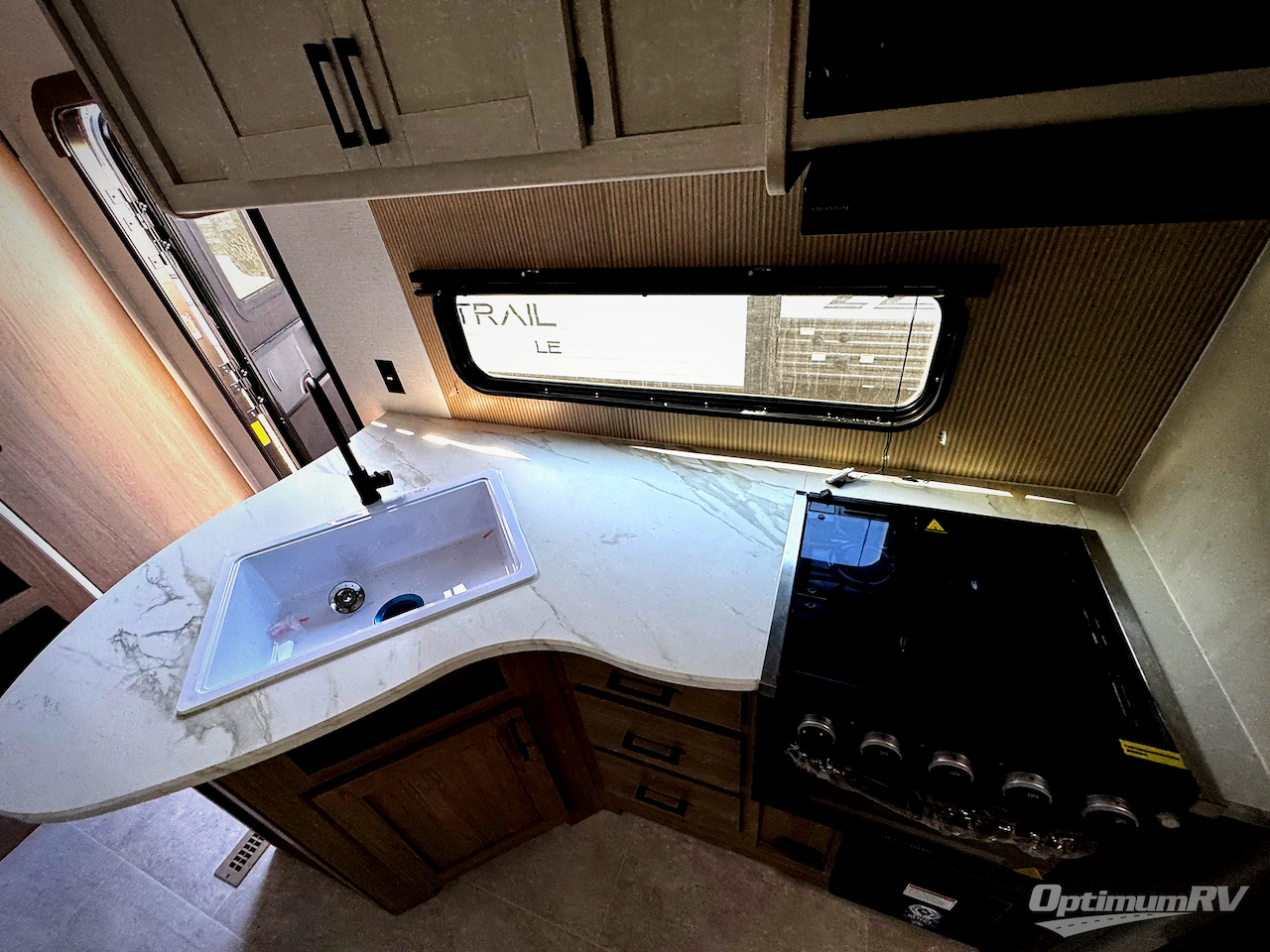 2026 Dutchmen Aspen Trail LE 26BH Photo 9