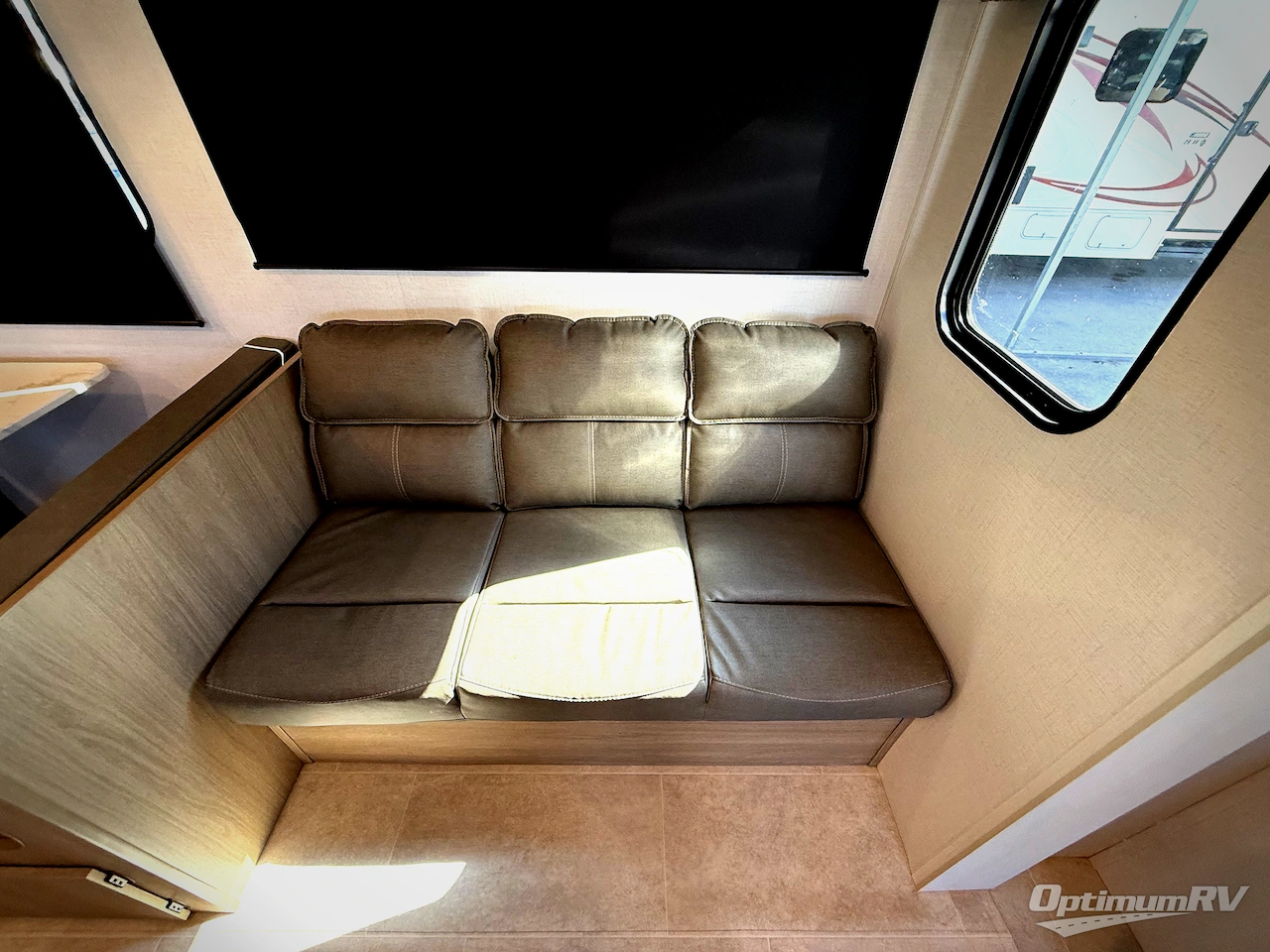 2026 Dutchmen Aspen Trail 38DS Photo 5