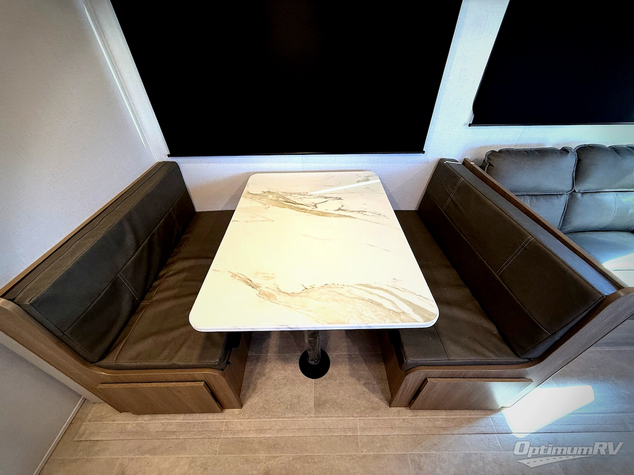 2026 Dutchmen Aspen Trail 38DS Photo 6