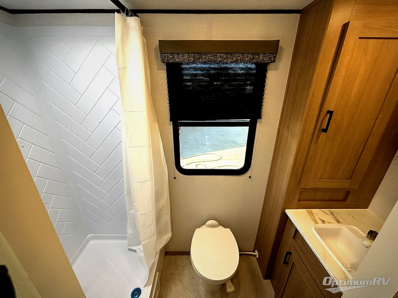 2026 Dutchmen Aspen Trail 38DS Photo 9