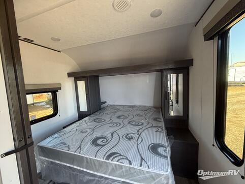 2025 Dutchmen Aspen Trail LE 23BH RV Photo 2