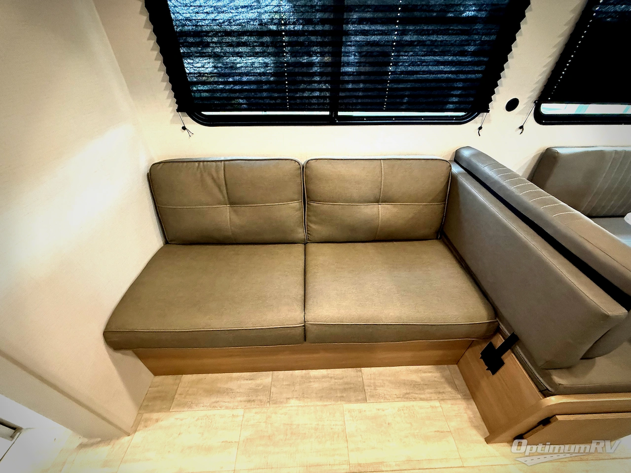 2026 Dutchmen Aspen Trail 3310 BHS Photo 7