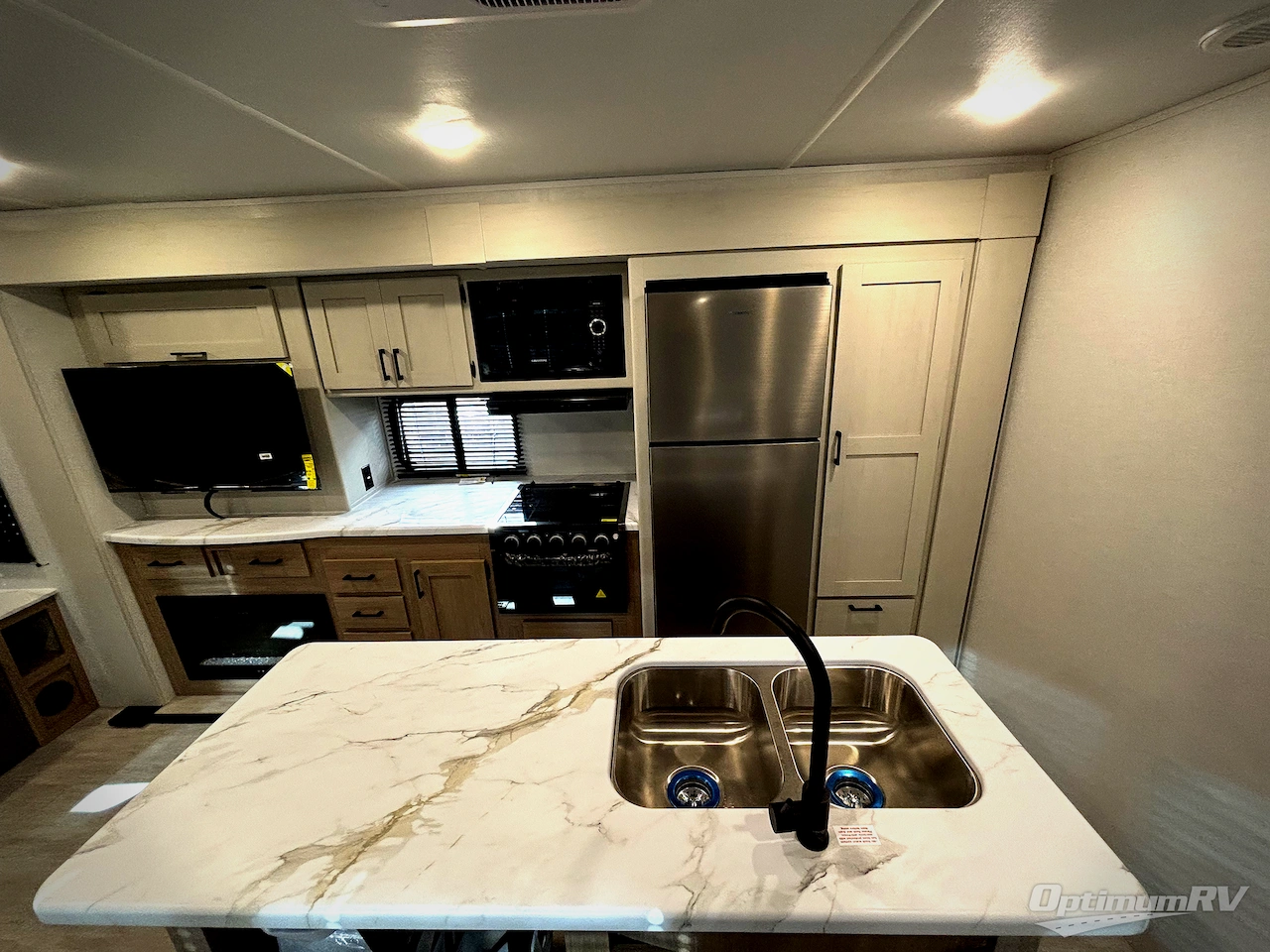 2026 Dutchmen Aspen Trail 3410RLL Photo 10