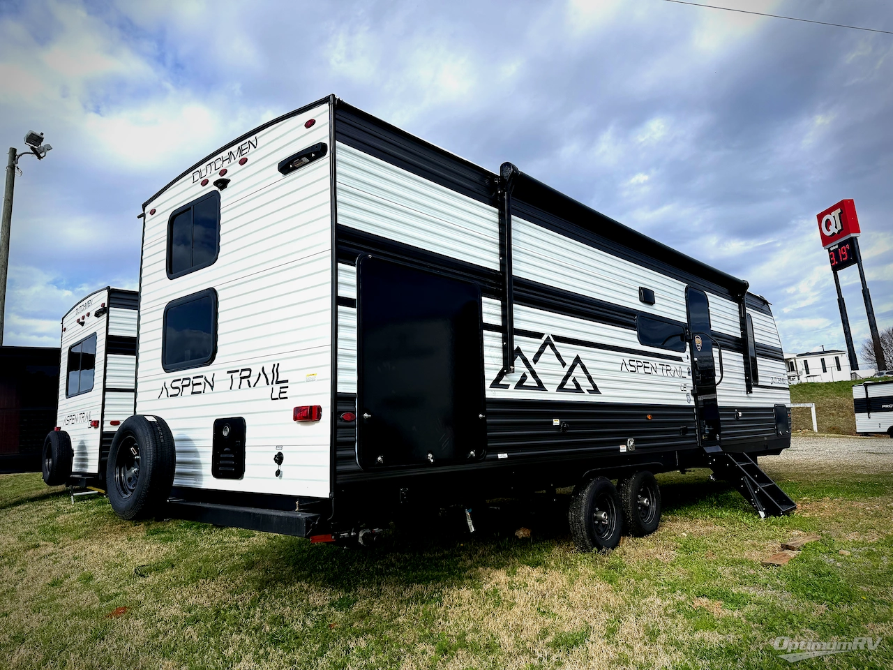 2026 Dutchmen Aspen Trail LE 29TB Photo 2