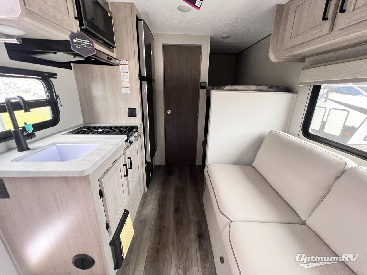 2026 Coachmen Catalina Summit Series 7 164BHX Photo 4
