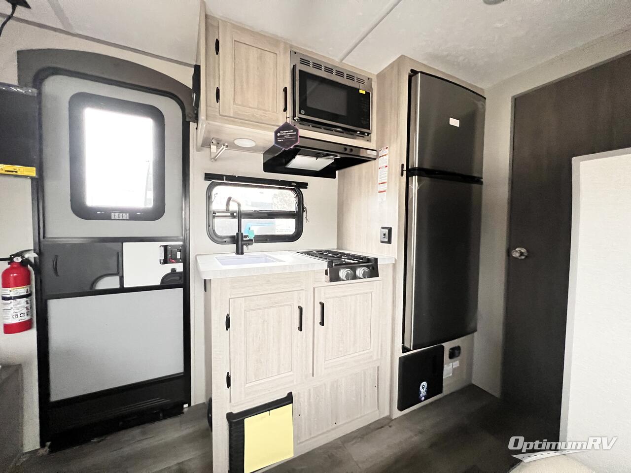 2026 Coachmen Catalina Summit Series 7 164BHX Photo 7