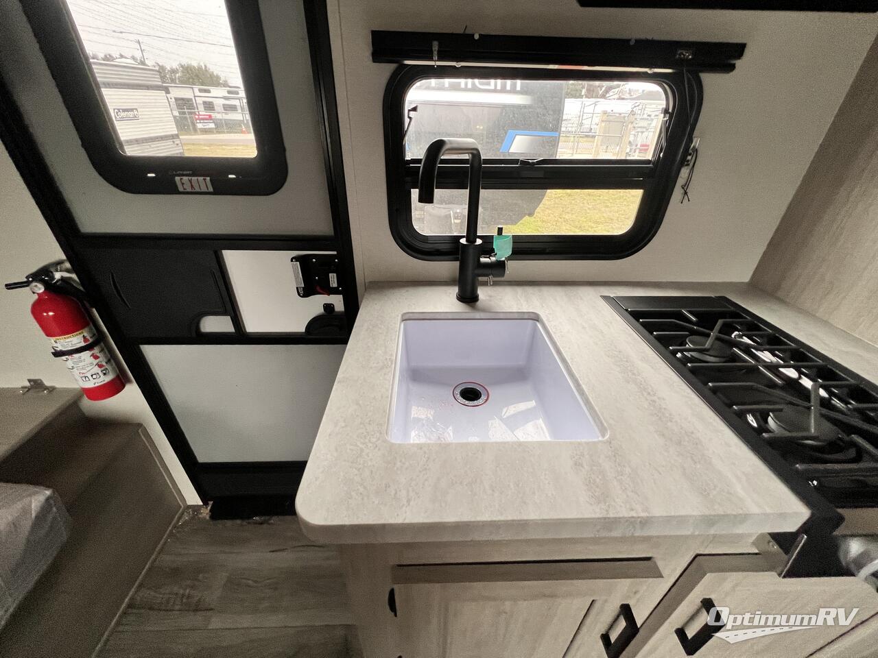 2026 Coachmen Catalina Summit Series 7 164BHX Photo 8