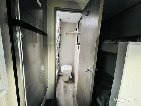 2026 Coachmen Catalina Summit Series 7 164BHX RV Photo 4