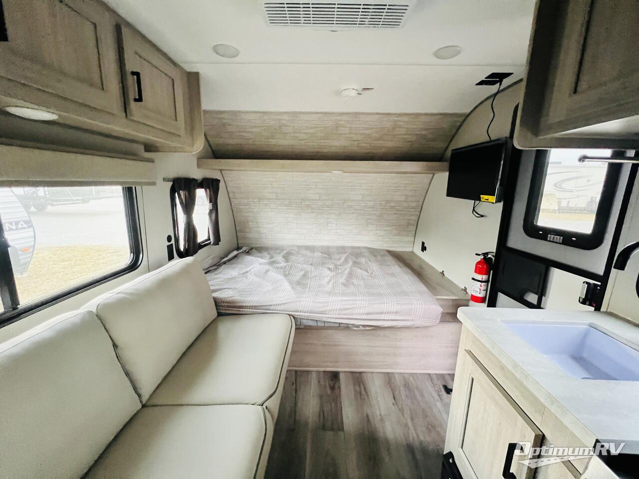 2026 Coachmen Catalina Summit Series 7 164BHX Photo 5