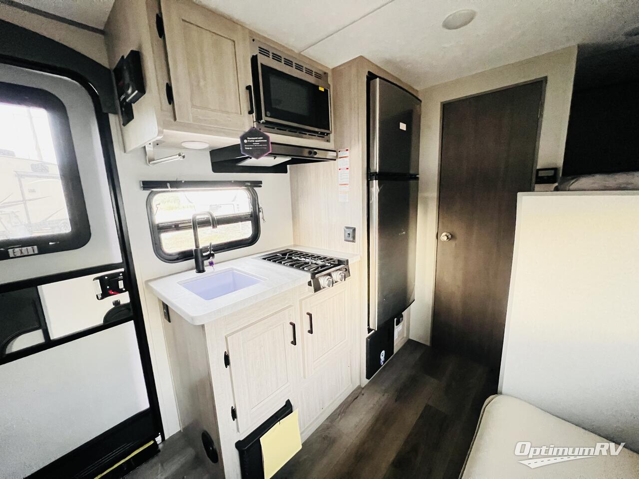 2026 Coachmen Catalina Summit Series 7 164BHX Photo 8