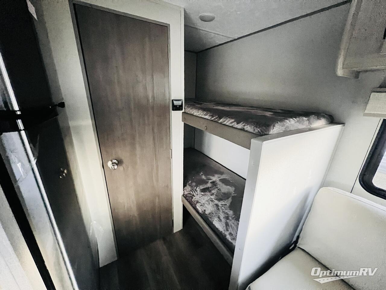 2026 Coachmen Catalina Summit Series 7 164BHX Photo 13