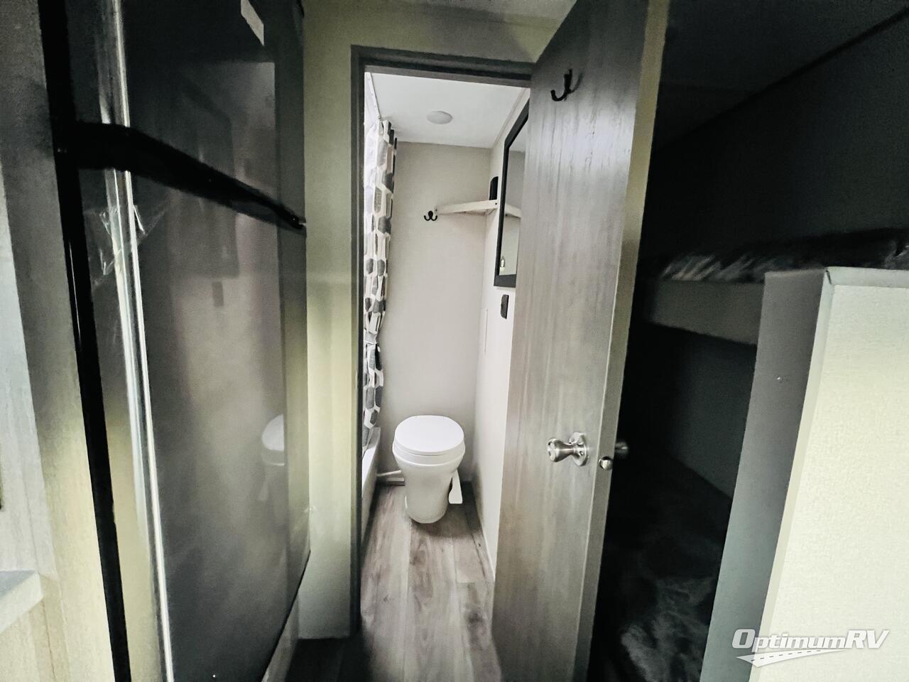 2026 Coachmen Catalina Summit Series 7 164BHX Photo 16
