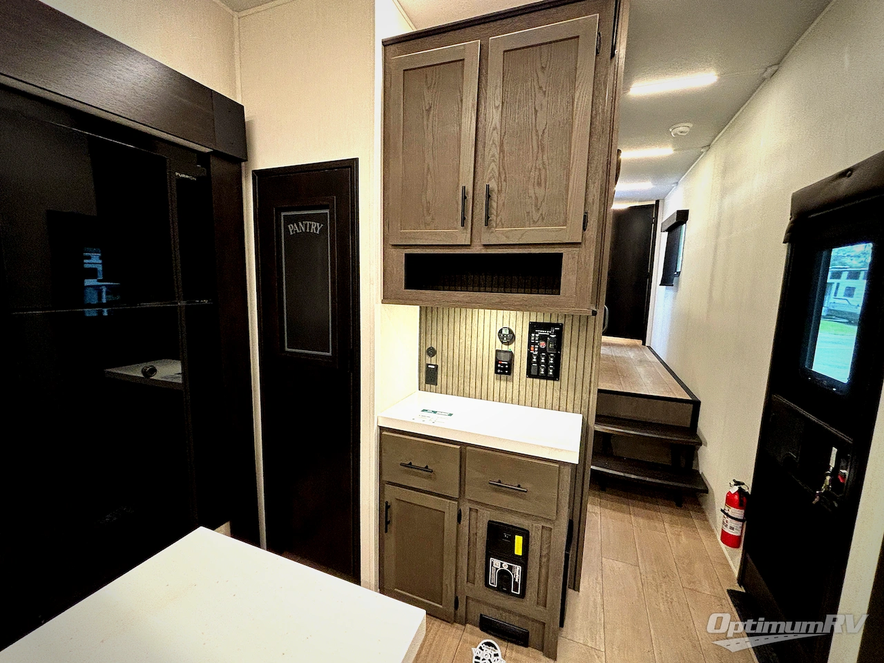 2026 Forest River Cherokee Arctic Wolf 3650SUITE Photo 22
