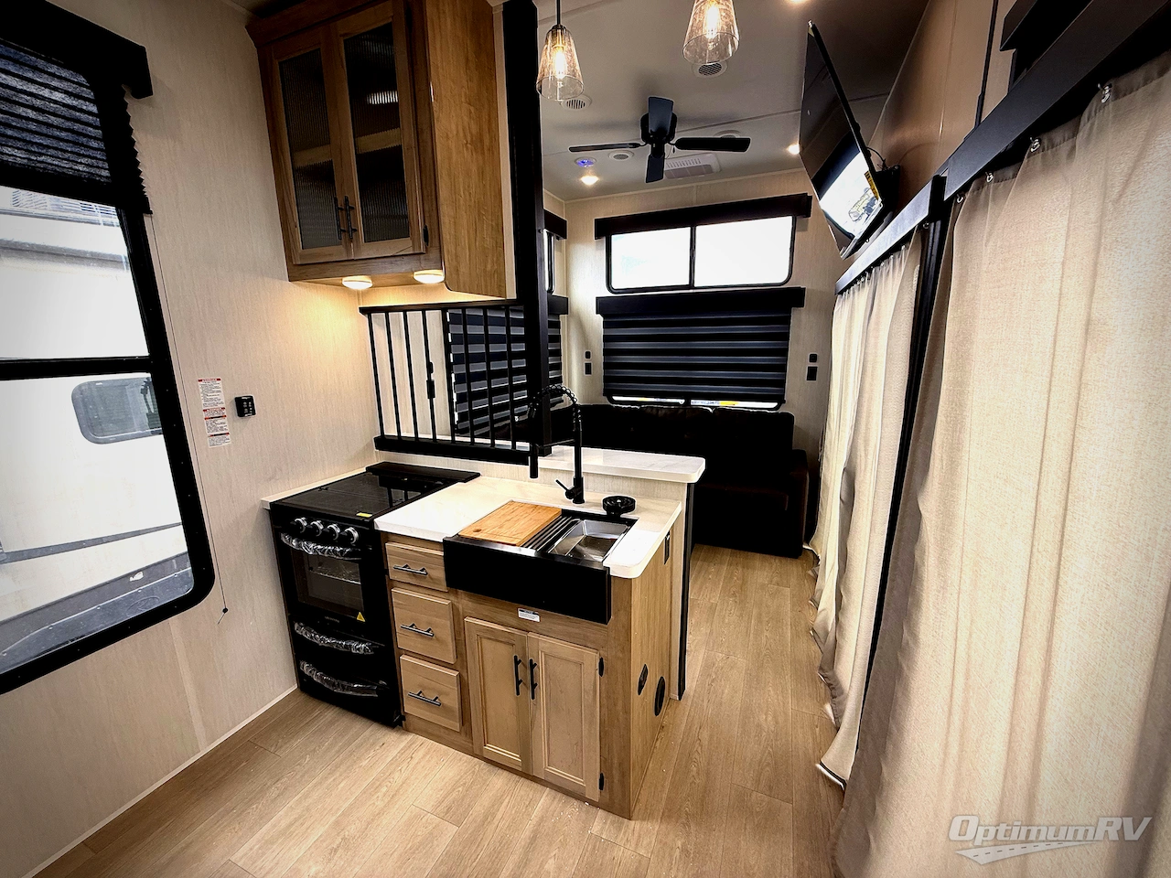 2026 Forest River Cherokee Timberwolf 27MDK Photo 6