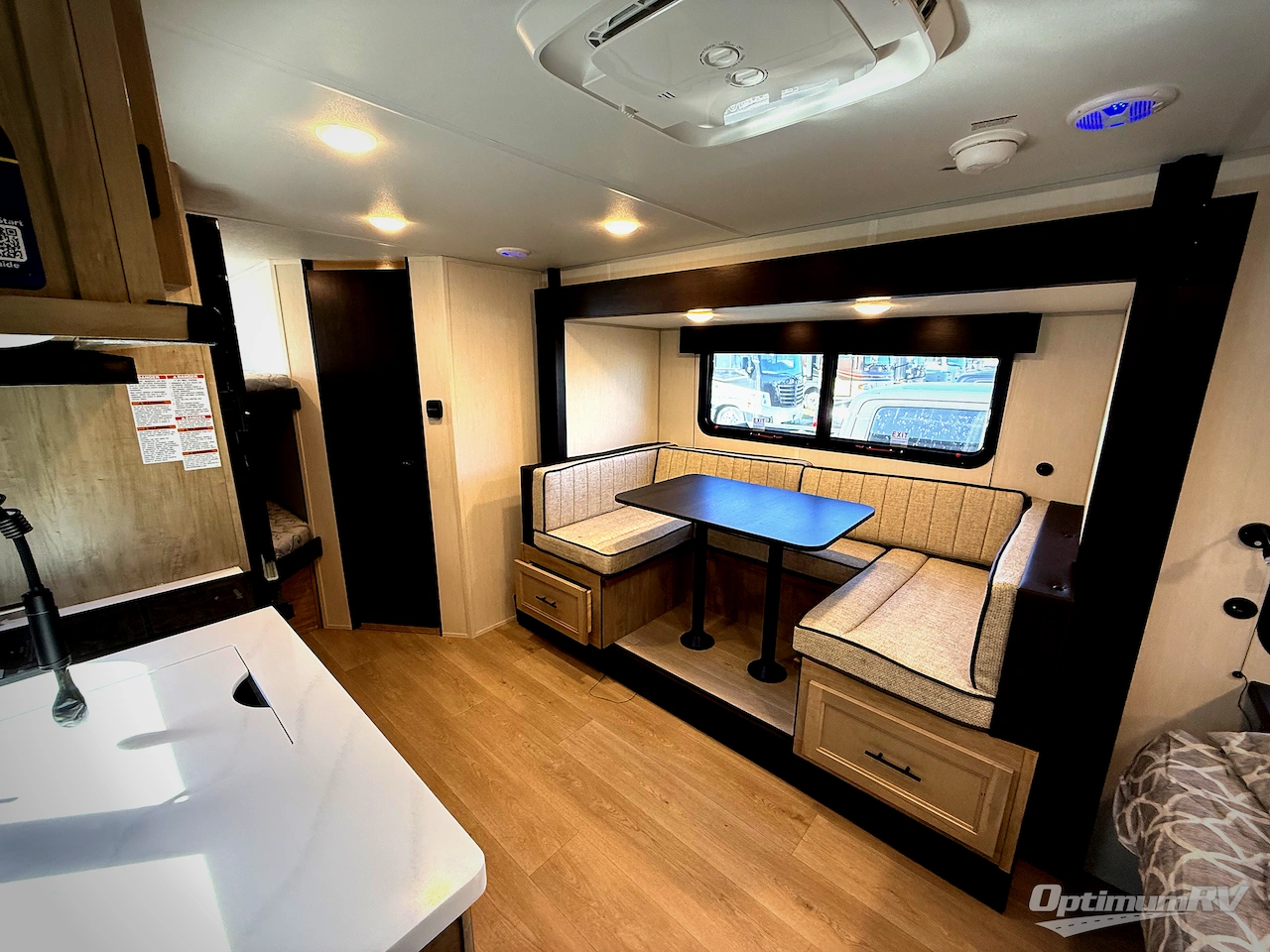 2026 Forest River Cherokee Wolf Pup Black Label 17JWBL Photo 4