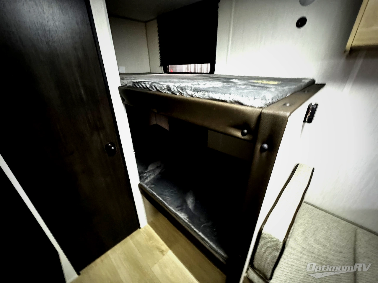 2026 Forest River Cherokee Wolf Pup 16BHSW Photo 7