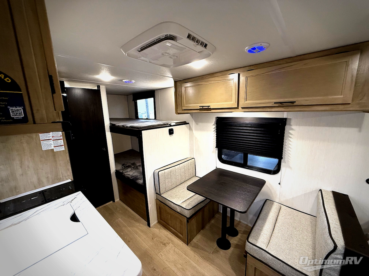 2026 Forest River Cherokee Wolf Pup 16BHSW Photo 4