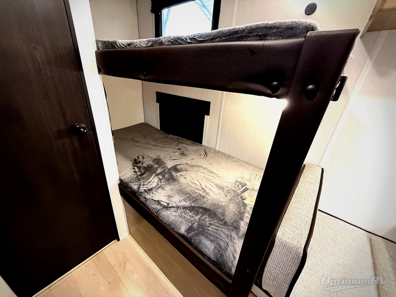 2026 Forest River Cherokee Wolf Pup 16BHSW Photo 12