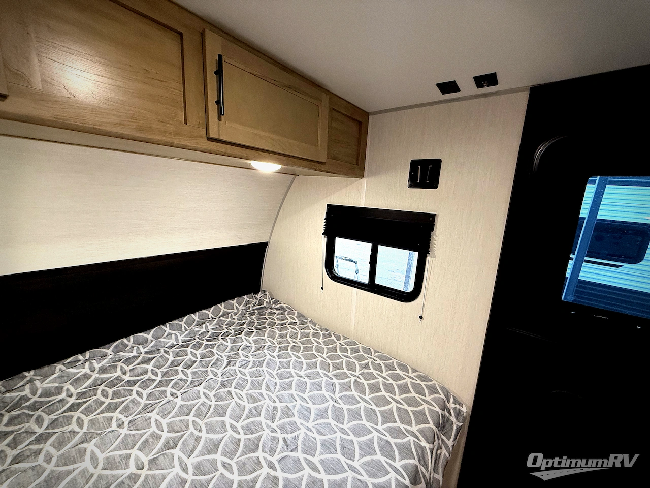 2026 Forest River Cherokee Wolf Pup 16BHSW Photo 15