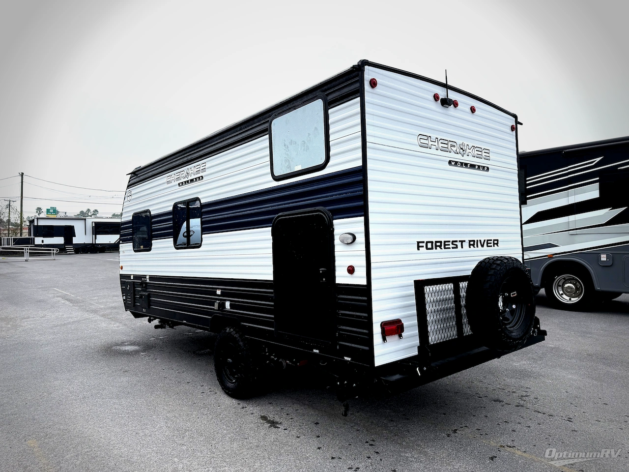 2026 Forest River Cherokee Wolf Pup 16BHSW Photo 3