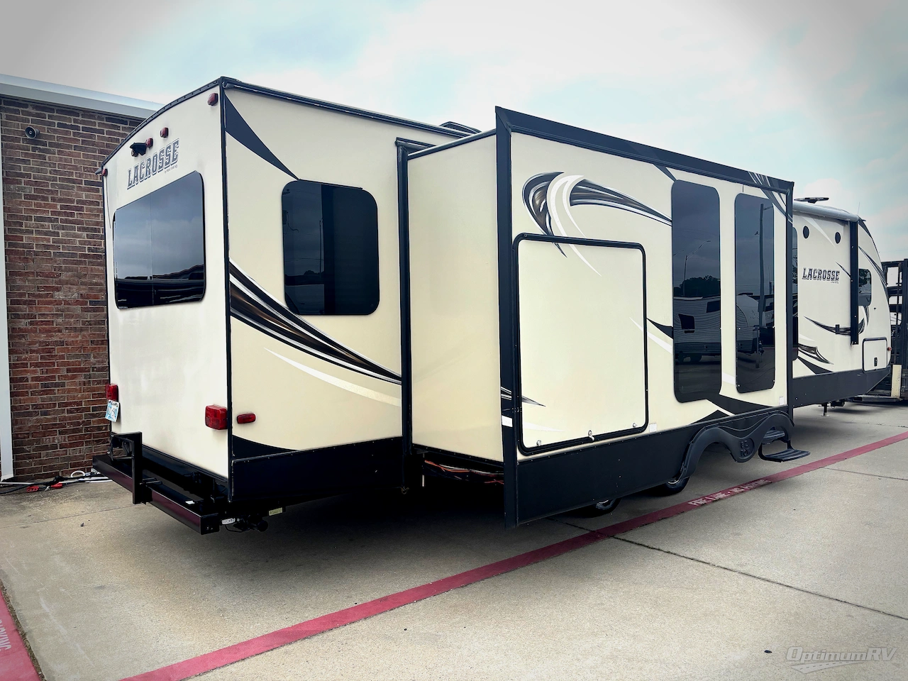 2019 Prime Time LaCrosse 3399SE Photo 1