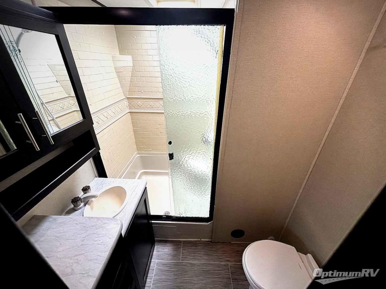 2019 Prime Time LaCrosse 3399SE Photo 10