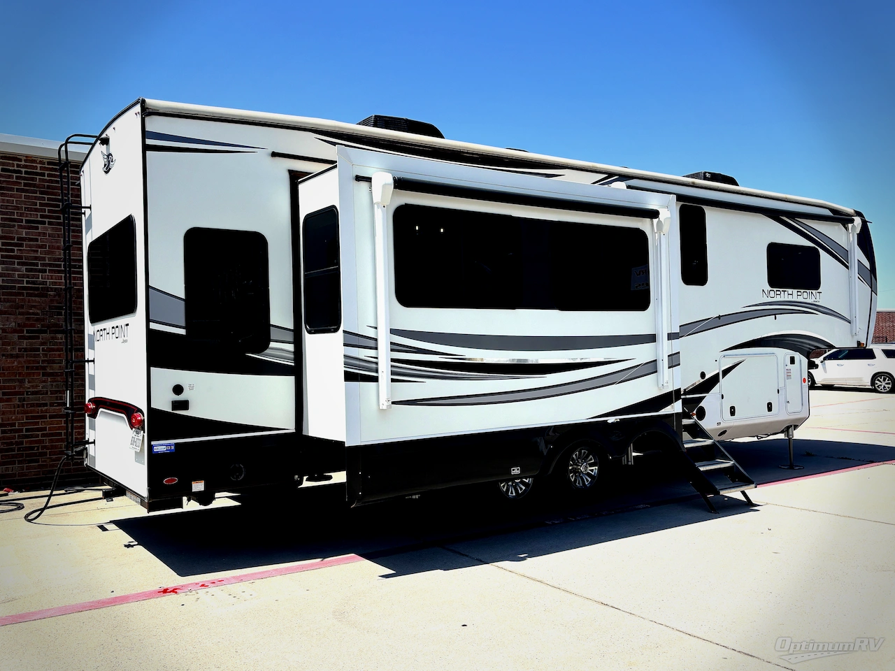 2022 Jayco North Point 310RLTS Photo 2