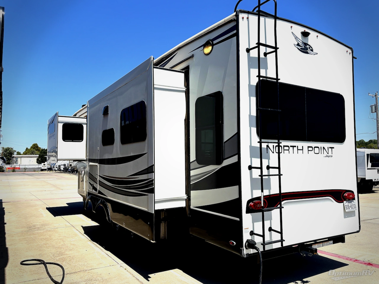 2022 Jayco North Point 310RLTS Photo 3