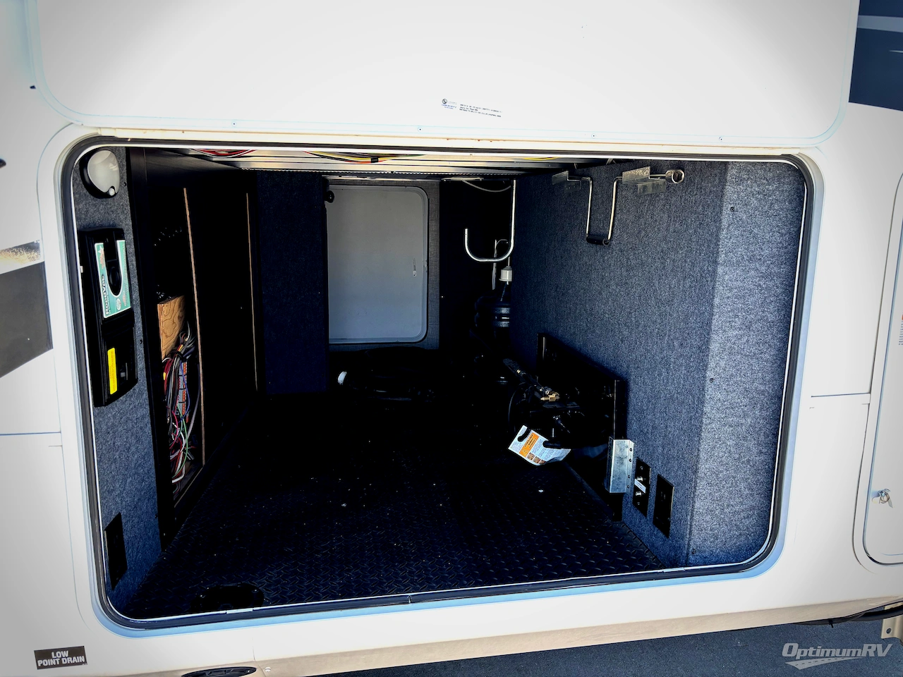 2022 Jayco North Point 310RLTS Photo 4