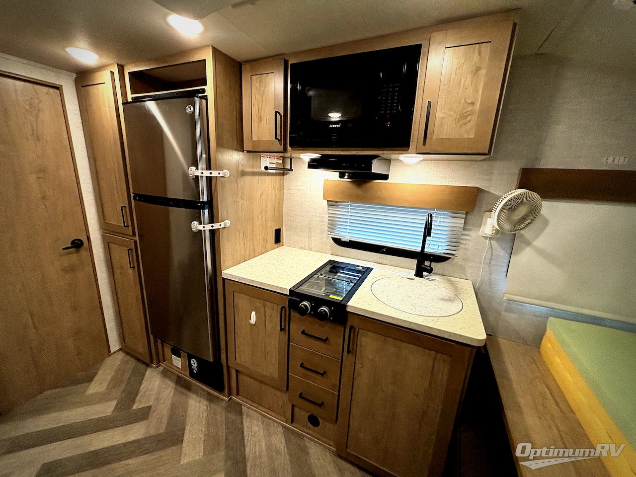 2022 Ember Overland Series 170MRB Photo 9