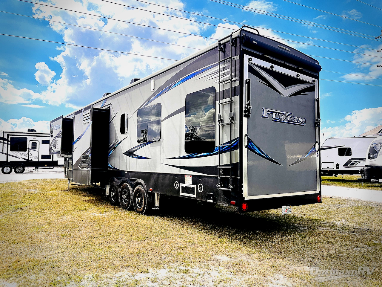 2018 Keystone Fuzion 417 Photo 3