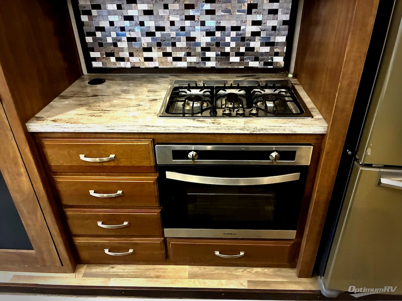 2018 Keystone Montana 3721RL Photo 12