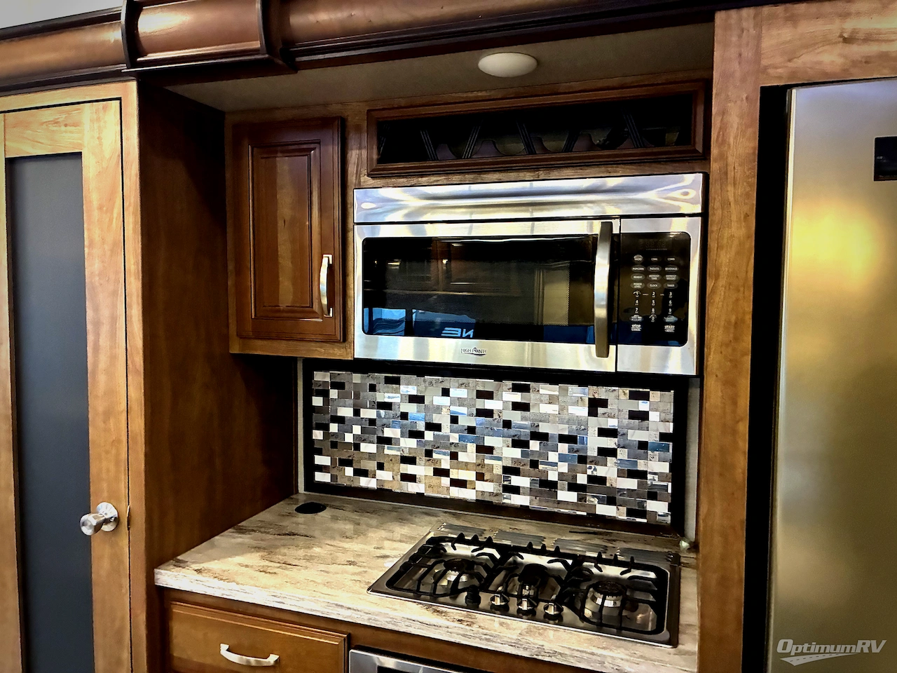 2018 Keystone Montana 3721RL Photo 13