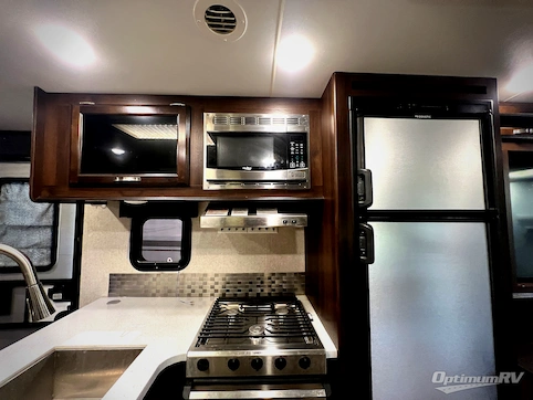 2019 Jayco White Hawk 32KBS RV Photo 3