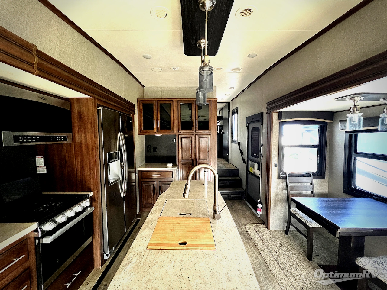 2019 Jayco Eagle 321RSTS Photo 5