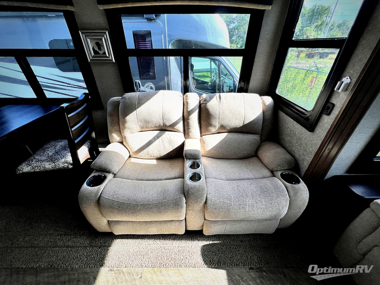2019 Jayco Eagle 321RSTS Photo 12