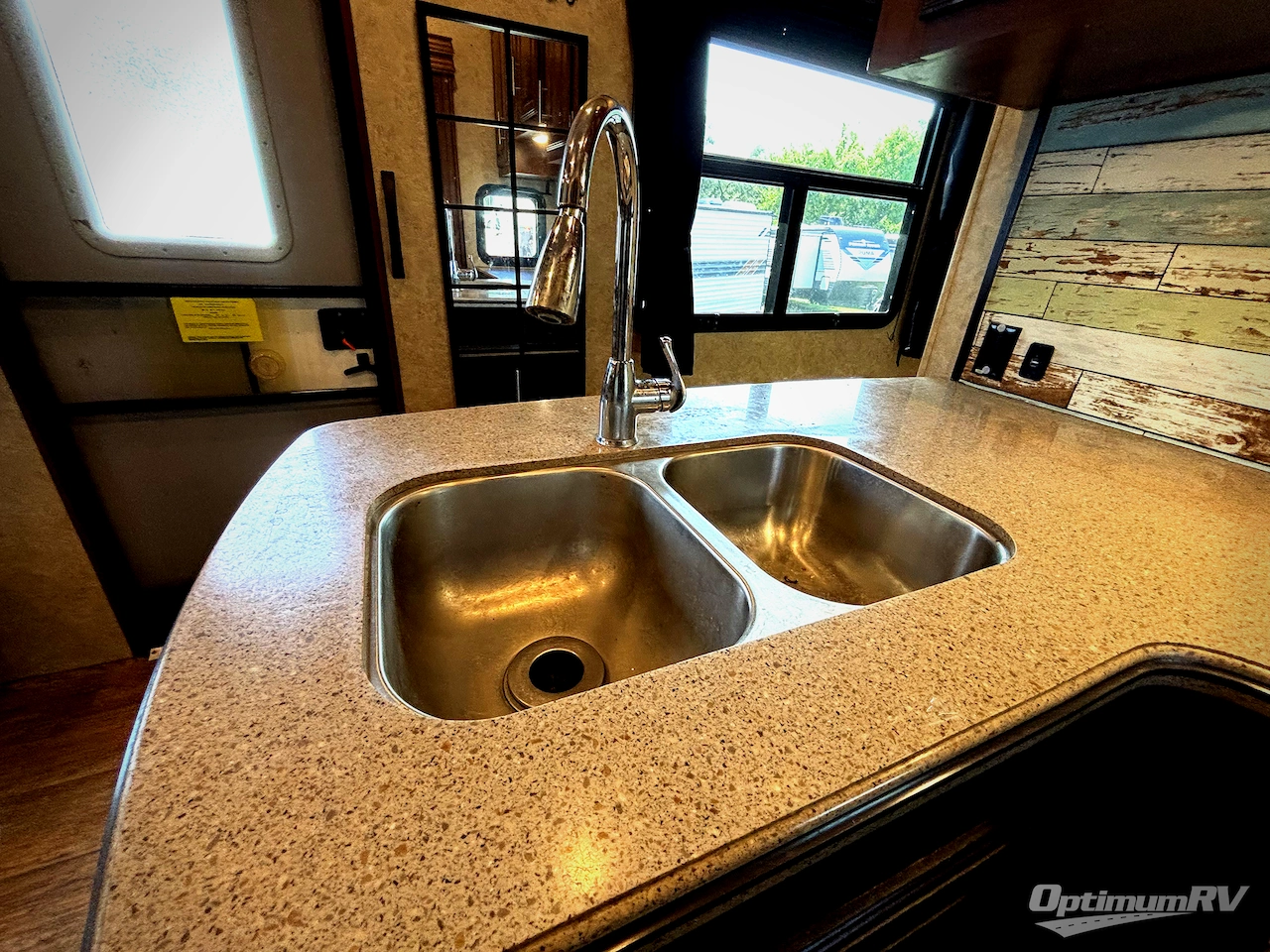 2016 Jayco Eagle 339FLQS Photo 26