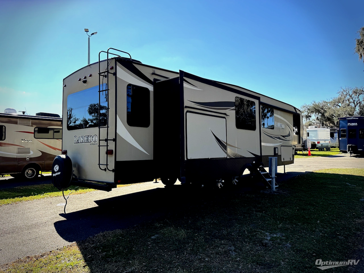 2019 Keystone Laredo 380MB Photo 2