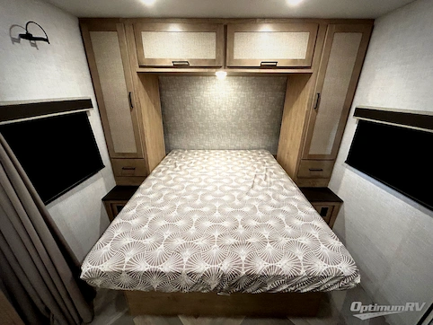 2025 Ember E-Series 22ETS RV Photo 3