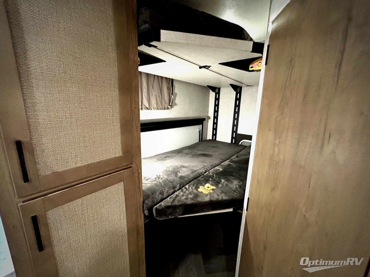 2025 Ember E-Series 22ETS Photo 12