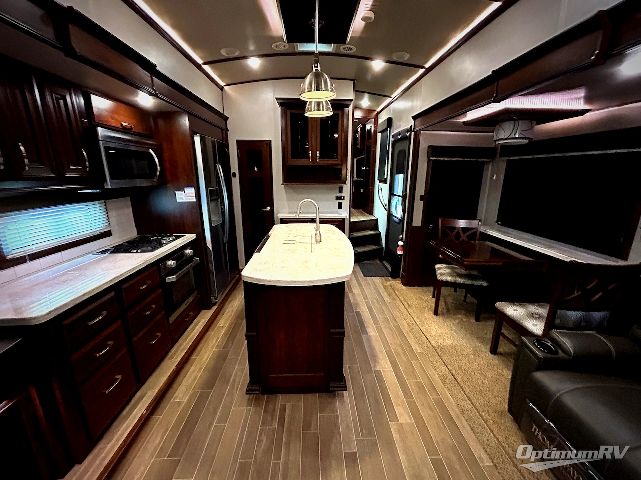 2019 Jayco Pinnacle 32RLTS Photo 2