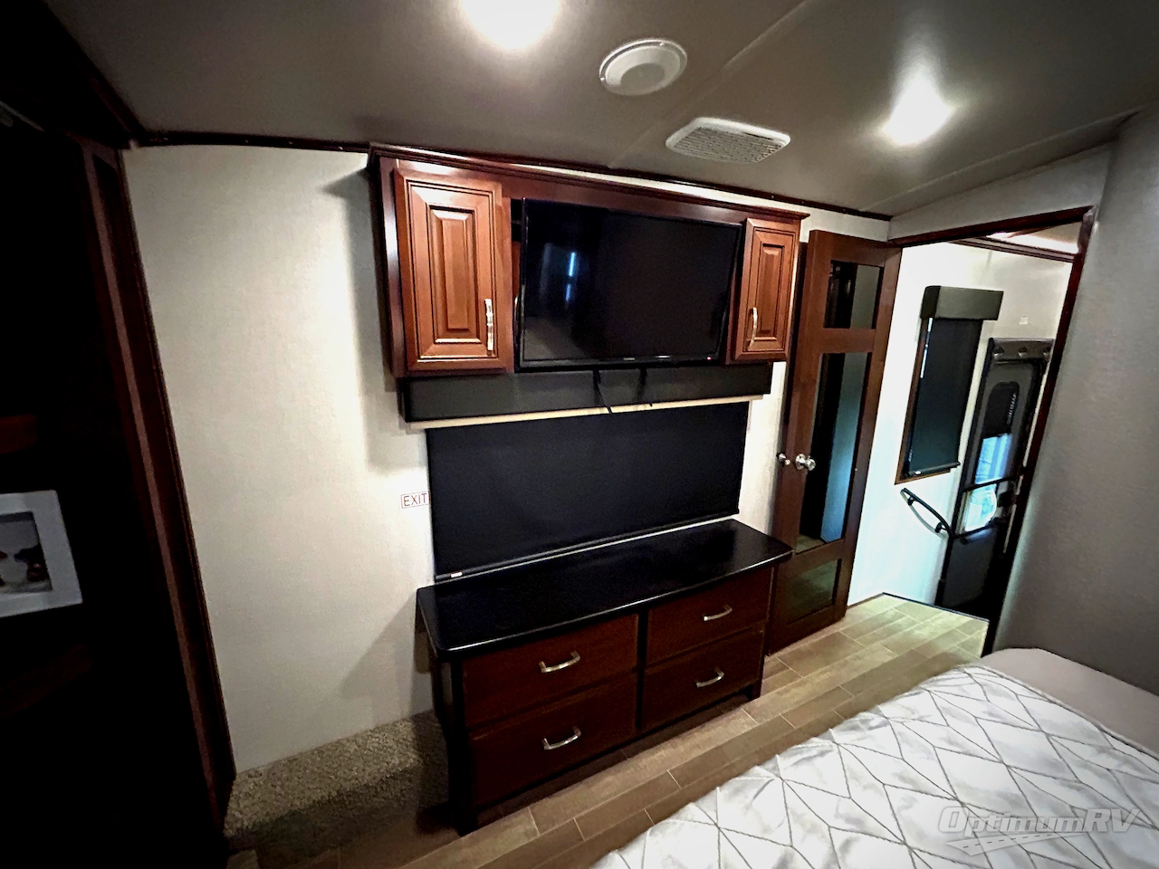 2019 Jayco Pinnacle 32RLTS Photo 9