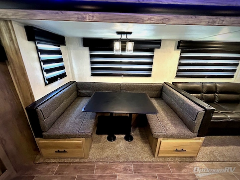 2021 Forest River Cherokee Alpha Wolf 26DBH-L RV Photo 3
