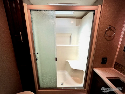 2019 Jayco North Point 385THWS RV Photo 4